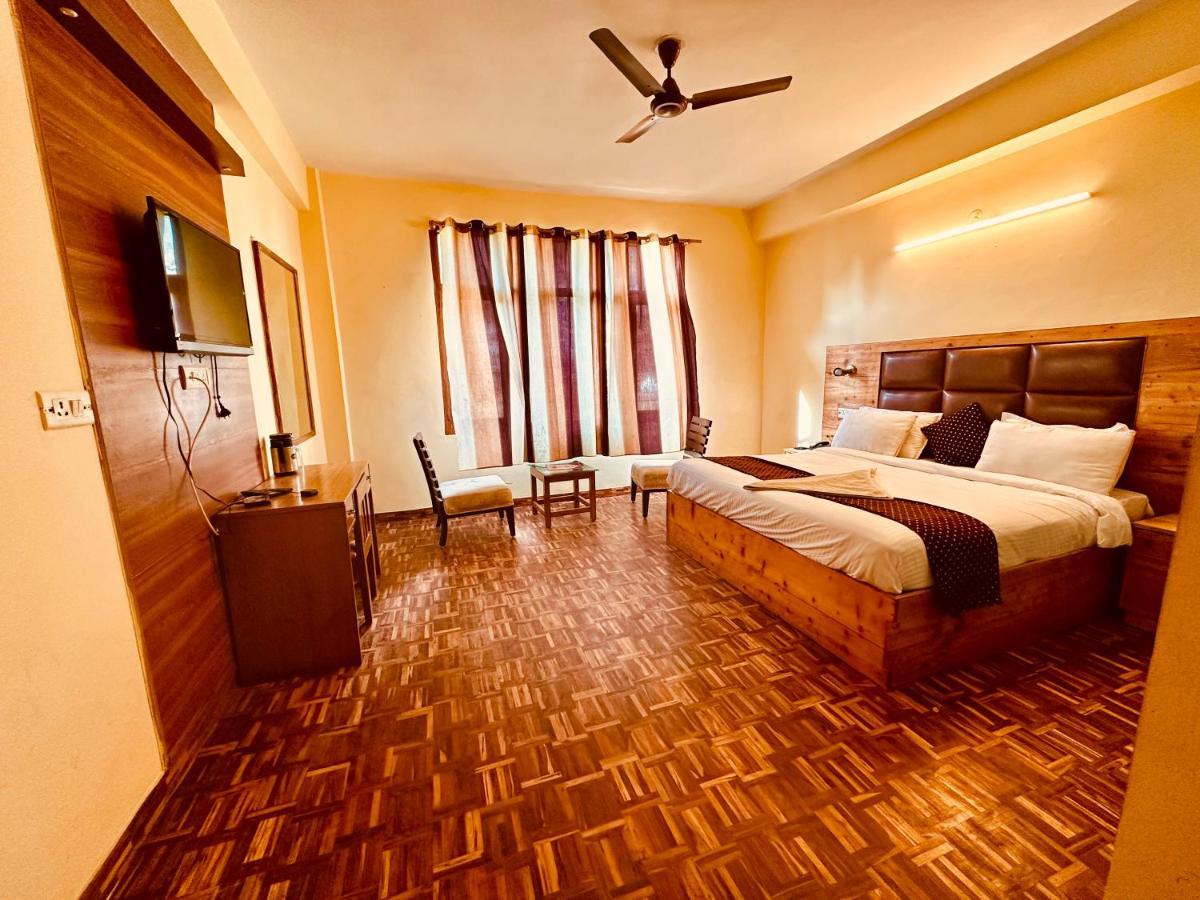 Hotel Grand Kalinga - Near Volvo Bus Stand Manali Ngoại thất bức ảnh